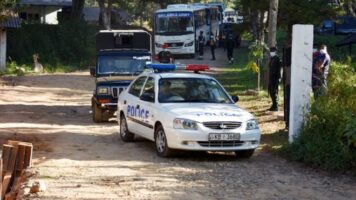 இலங்கையில் 56 பேருக்கு கொரோனா தொற்று உறுதி: இதுவரை பாதுகாப்பாக இருந்த தீவில் தலை தூக்குகிறதா கோவிட்-19?