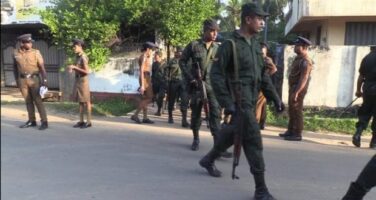 யாழில் முன்னாள் போராளிகளின் விபரங்களை சேகரிக்கும் இராணுவம்!