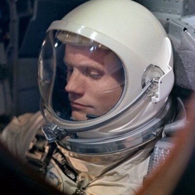 நீல் ஆம்ஸ்ட்ராங் இஸ்லாம் மதம் மதத்துக்கு மாறினாரா??