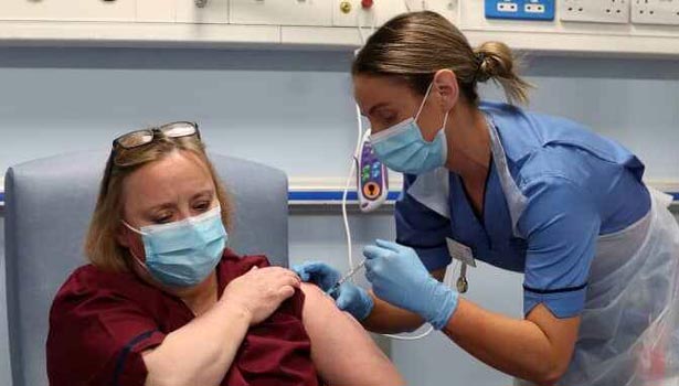 பைசர் தடுப்பூசிக்கு ஐரோப்பிய யூனியன் ஒப்புதல் – 27 நாடுகளில் பயன்பாட்டிற்கு வருகிறது