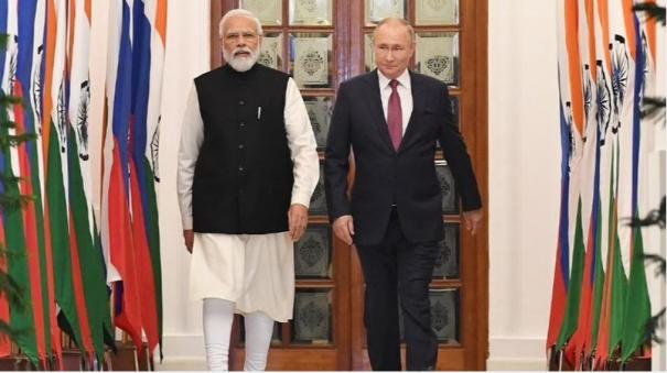 35 டாலர்கள் தள்ளுபடி; ரூபாய்- ரூபிளில் பரிவர்த்தனை: இந்தியா வருகிறது ரஷ்யாவின் முதல்தர கச்சா எண்ணெய்