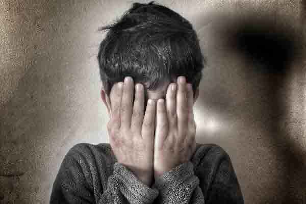 பத்து வயது சிறுவனை வன்புணர்ந்த பக்கத்து வீட்டுக்காரர் கைது