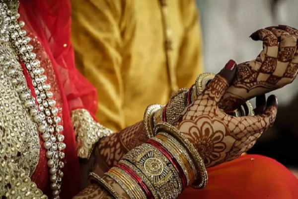 திருமணமாகி 10 நாட்களிலேயே புதுமணப் பெண் தற்கொலை ; வீடியோவால் வெளியான அதிர்ச்சி தகவல்