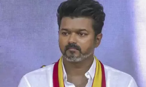 `என்னை மன்னிச்சிருங்க; சூழல் சரியில்ல…’ – கரூர் குடும்பத்தினரிடம் விஜய் உருக்கம்!