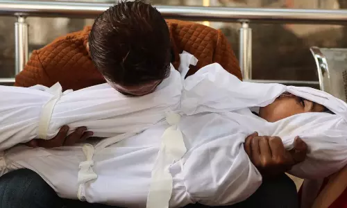 அமைதி ஒப்பந்தத்தை குப்பையில் வீசிய இஸ்ரேல்.. காசா மீது தாக்குதல் –  46 குழந்தைகள் உட்பட 104 பேர் பலி