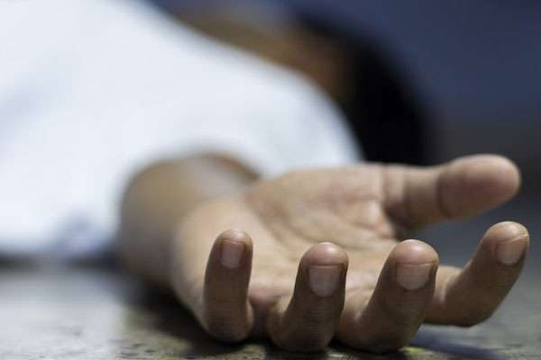 யாழில் இளம் யுவதி தனக்குத் தானே தீ வைத்து தற்கொலை