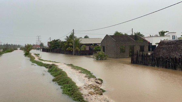 “நீர் நிலைகள் நிரம்பல் – திடீர் வெள்ள அபாயம்!”