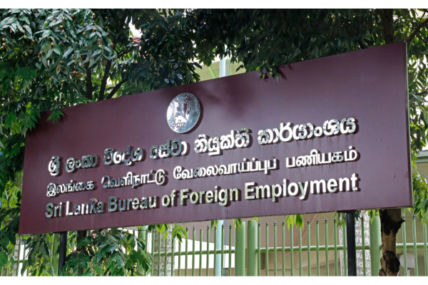 வெளிநாடு செல்ல காத்திருப்போருக்கு விடுக்கப்பட்டுள்ள முக்கிய எச்சரிக்கை