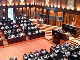 அரசாங்கம் துப்பாக்கி வழங்கல் குறித்து சிந்திக்க வேண்டும் – சிறீதரன் எம்.பி. அறிவுரை!