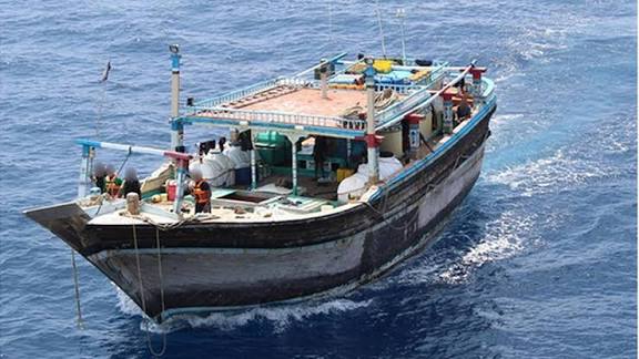 கிரிந்த கடலில் ஐஸ் போதைப்பொருள் கப்பல் சிக்கியது!